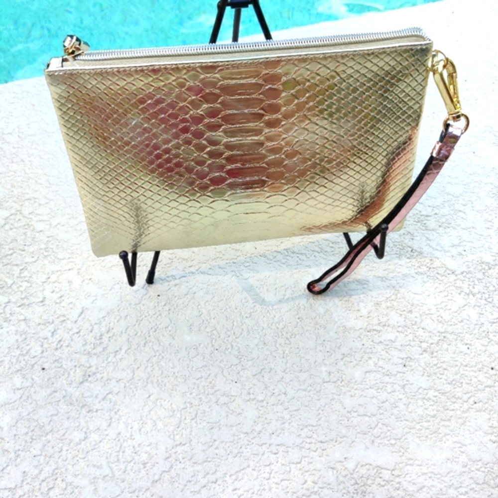 Victoria Secret Gold wristet - Picture 3 of 11